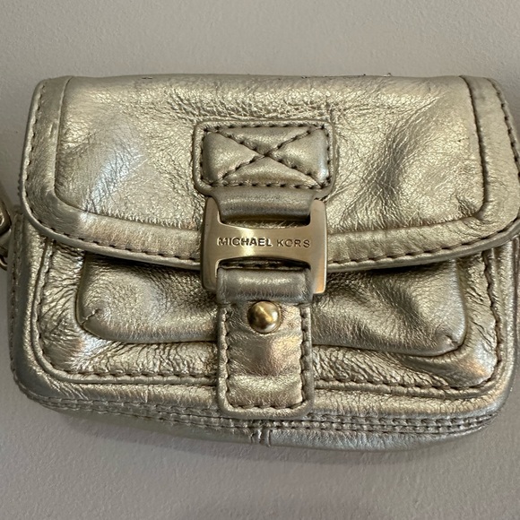 Michael Kors Gold Metalic Wristlet - Picture 1 of 11